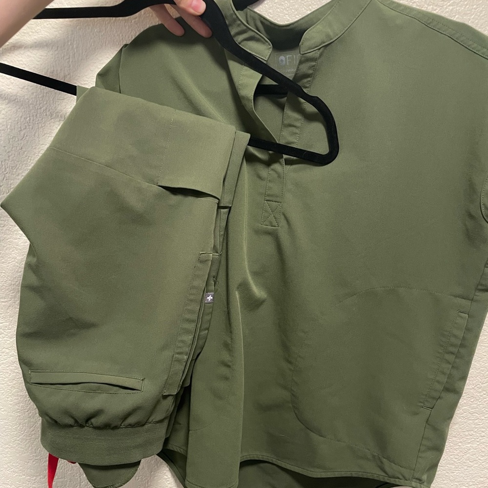 Figs Olive TOP ONLY